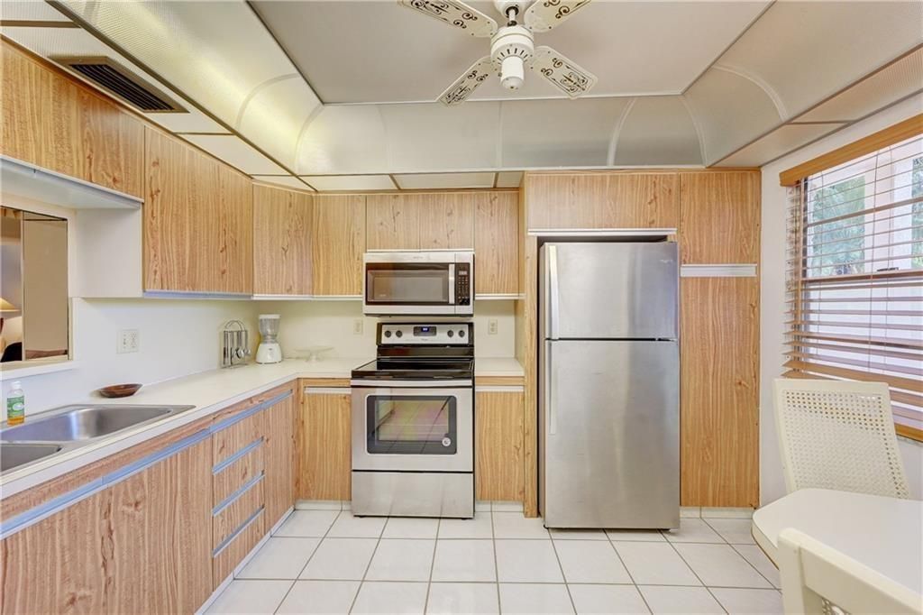 Photo of 2102 Lucaya Bnd #H2, Coconut Creek, FL 33066 (MLS # F10398403)