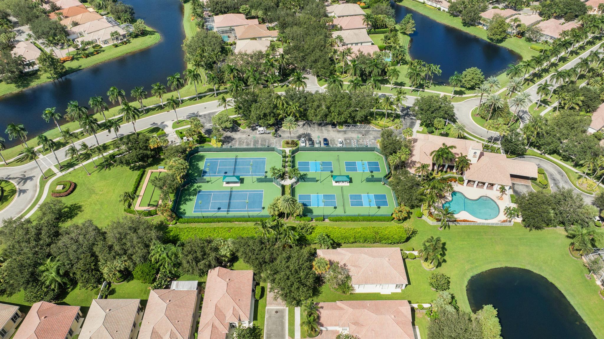 ISLES AT PALM BEACH GARDE - Residential