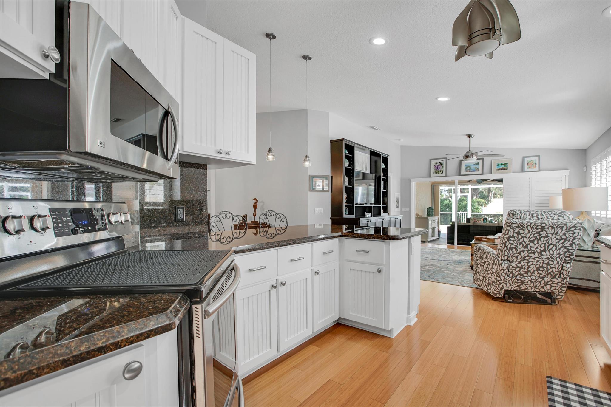 ISLES AT PALM BEACH GARDE - Residential