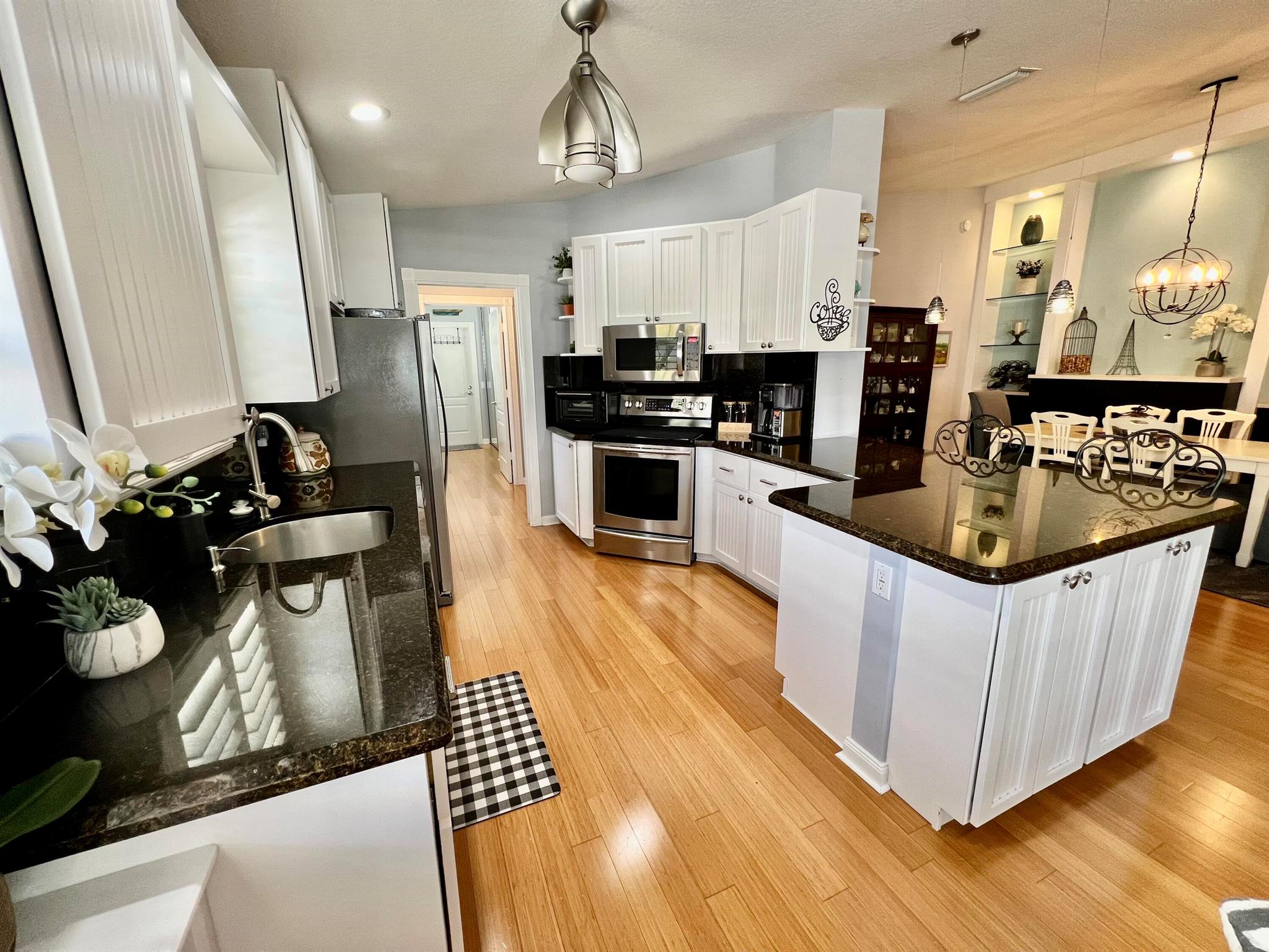 ISLES AT PALM BEACH GARDE - Residential