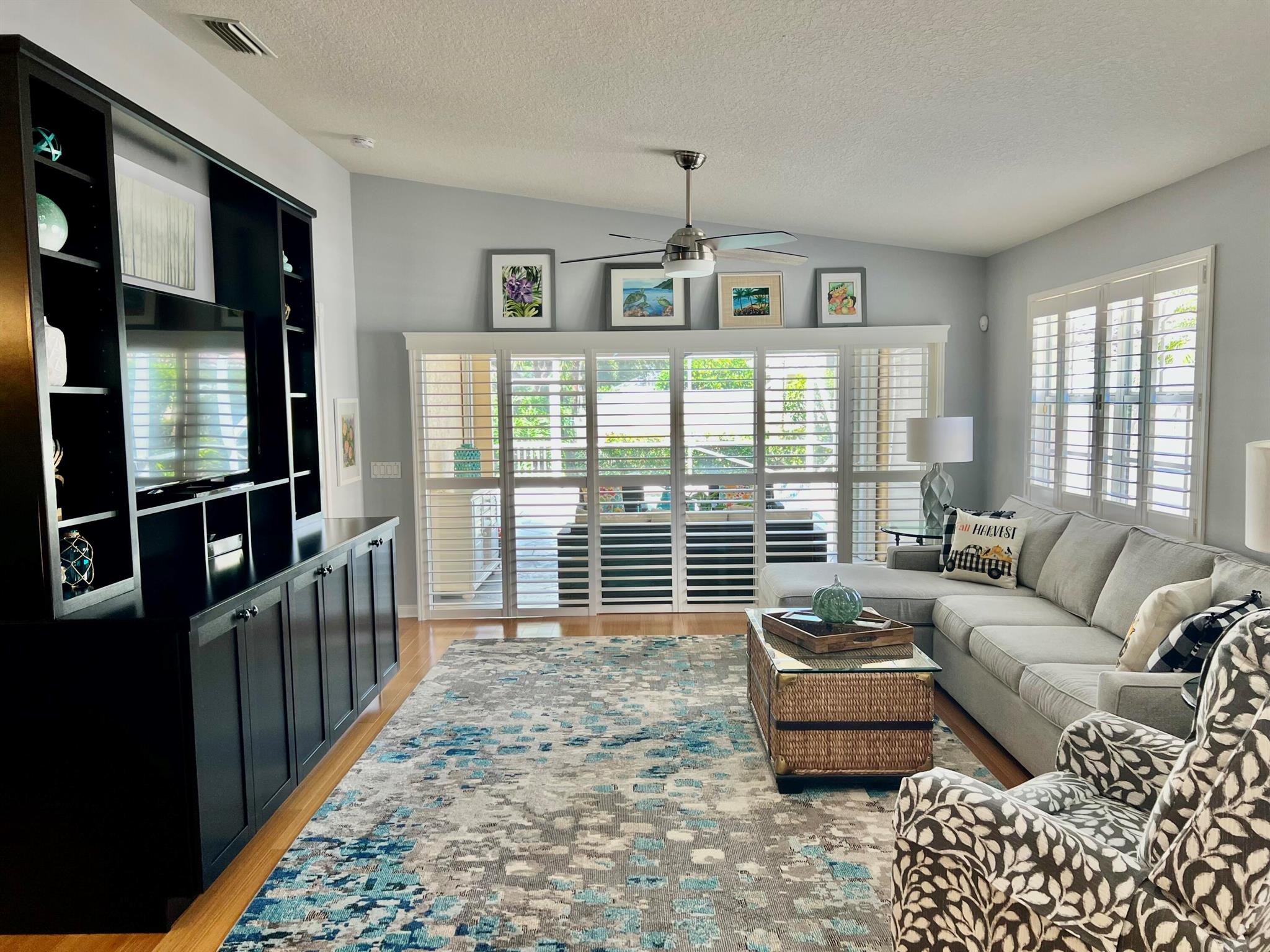 ISLES AT PALM BEACH GARDE - Residential