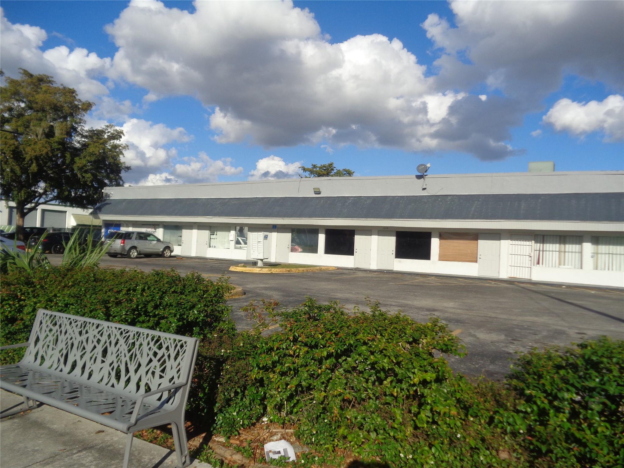 1612 NW 38th Ave