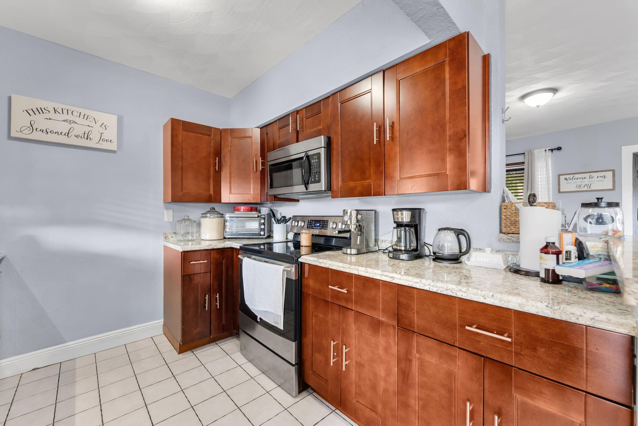 Driftwood Plaza 49-26 B - Residential