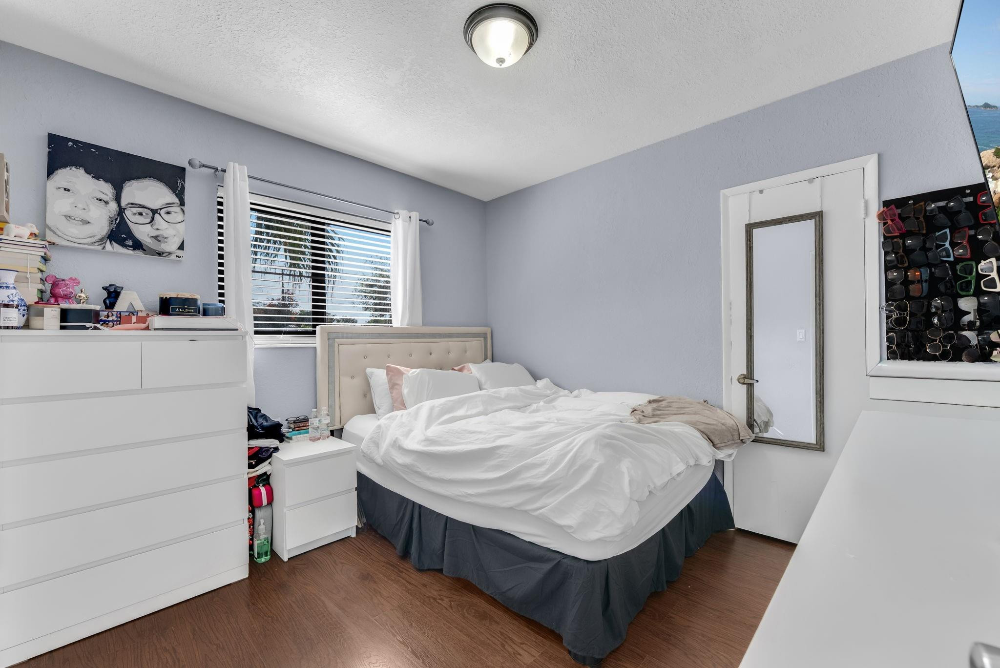 Driftwood Plaza 49-26 B - Residential