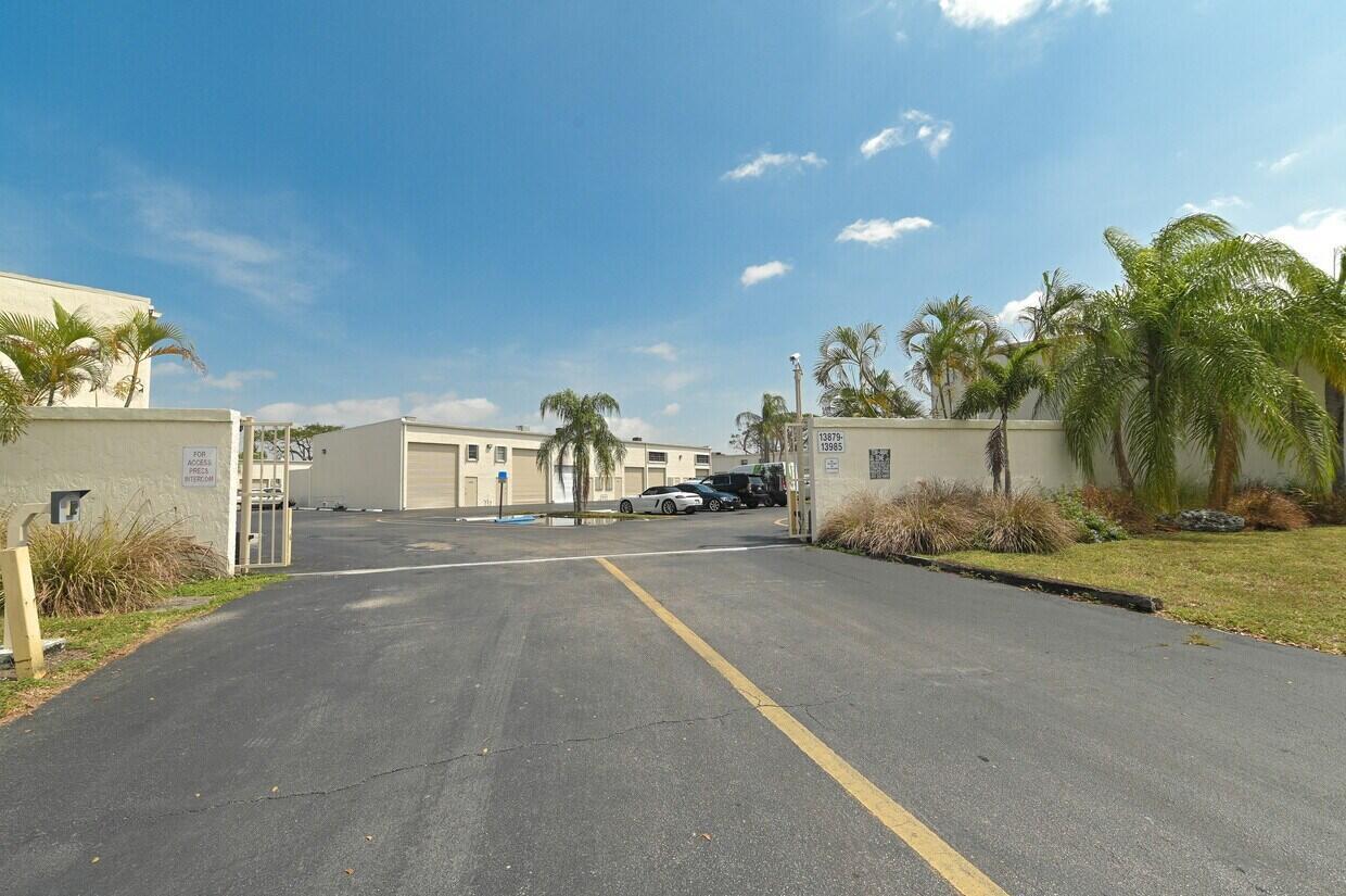 TAMIAMI AIRPORT WHSE COND - Commercial Sale