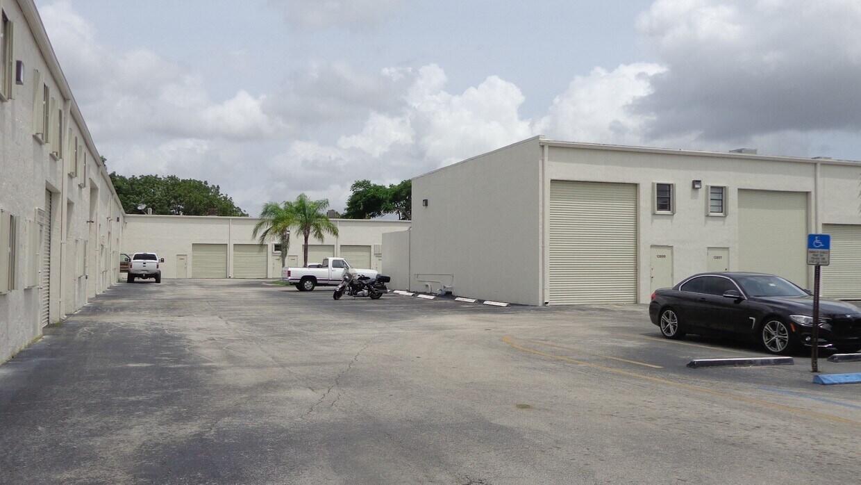 TAMIAMI AIRPORT WHSE COND - Commercial Sale