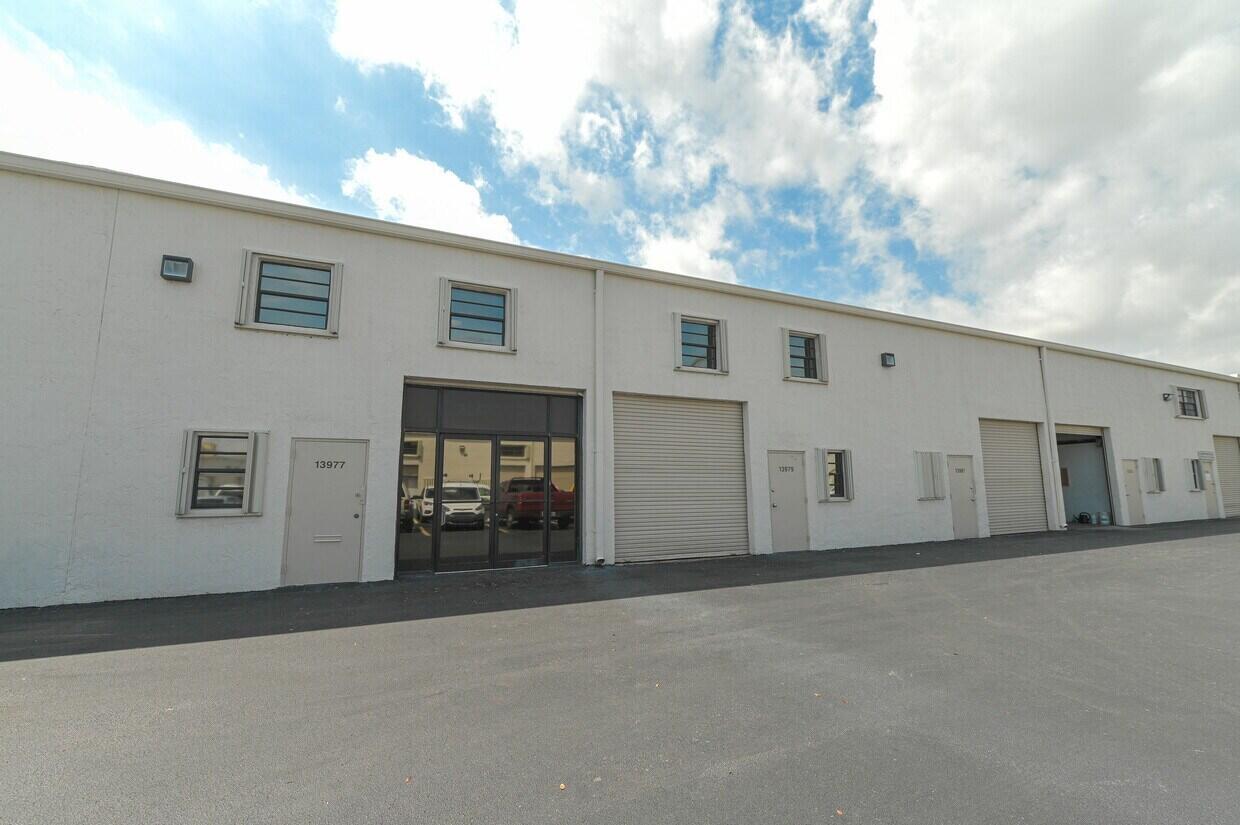 TAMIAMI AIRPORT WHSE COND - Commercial Sale