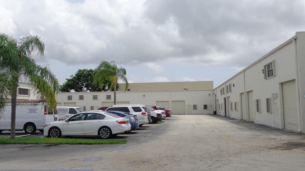 TAMIAMI AIRPORT WHSE COND - Commercial Sale