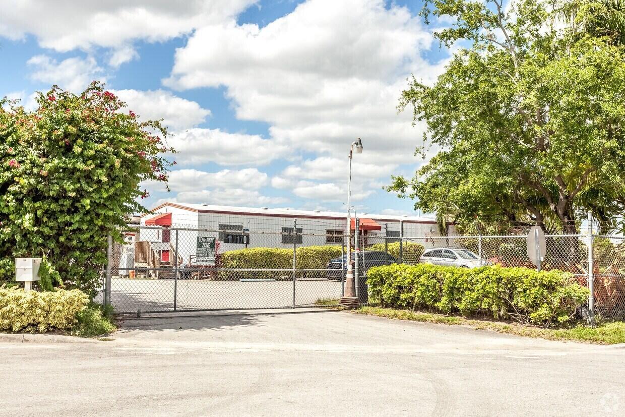 TAMIAMI AIRPORT WHSE COND - Commercial Sale