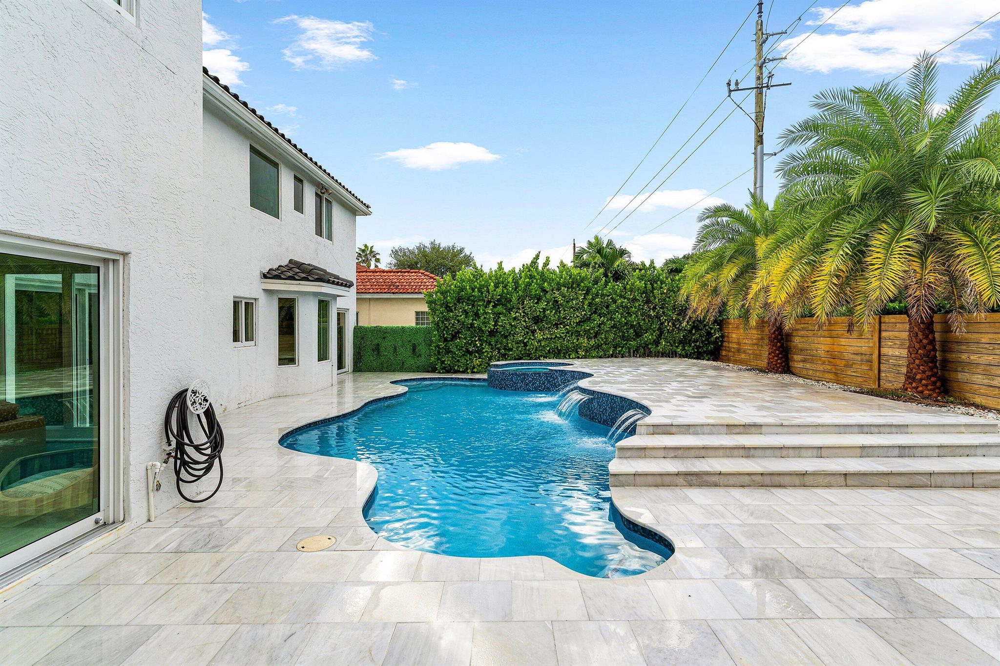 SONATA AT MISSION BAY - Residential