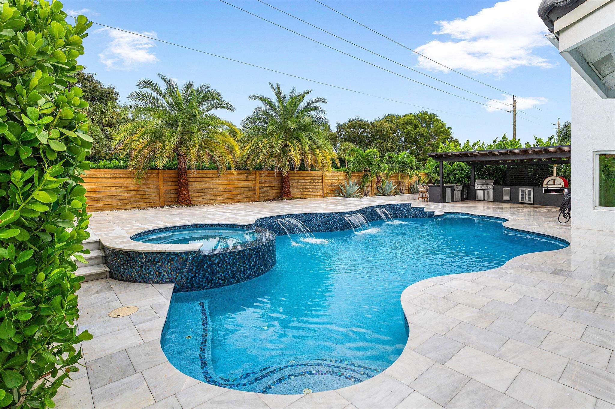 SONATA AT MISSION BAY - Residential