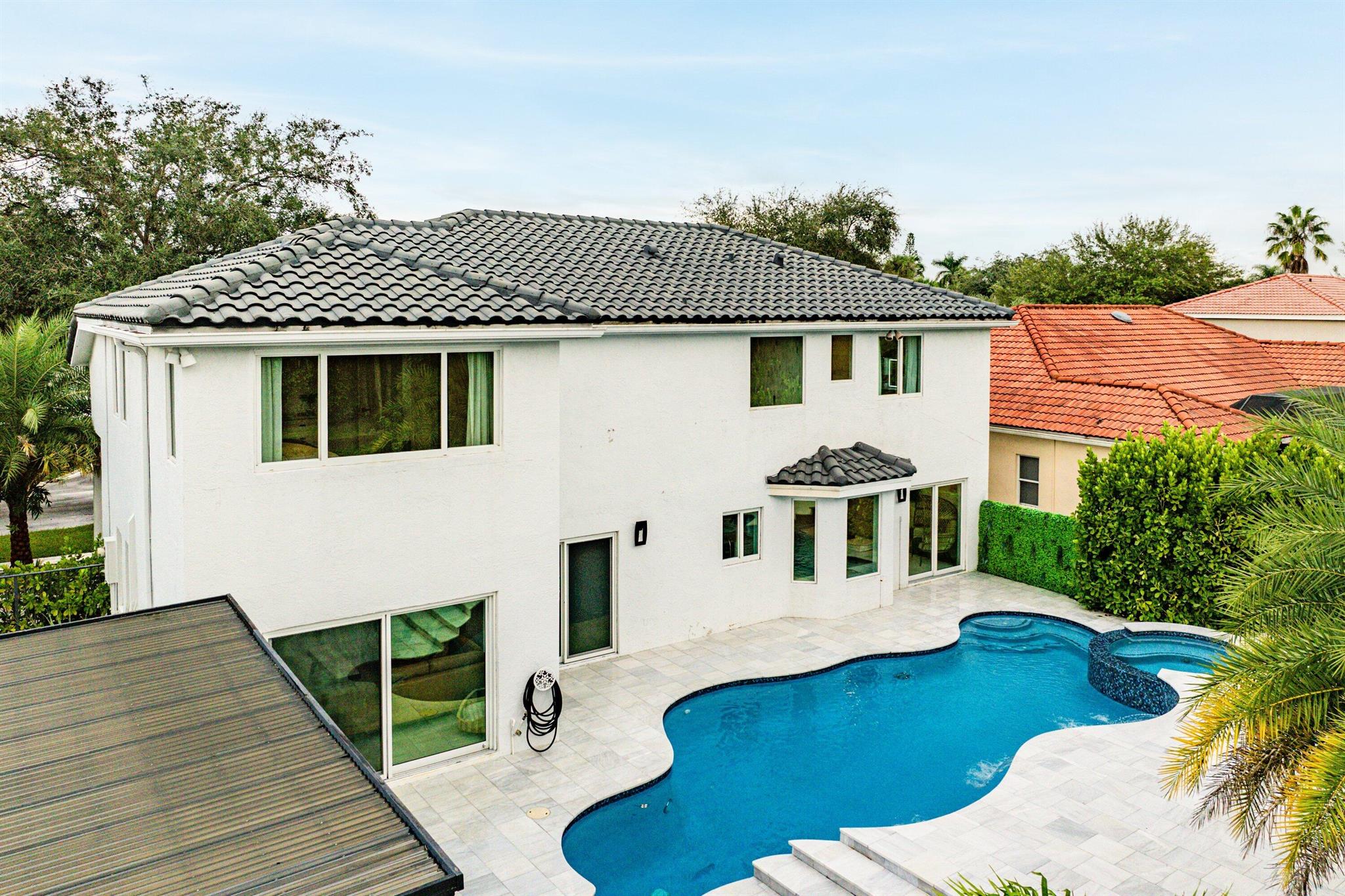 SONATA AT MISSION BAY - Residential