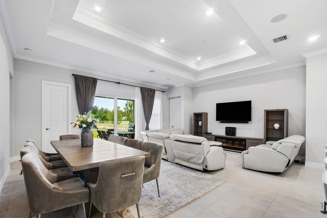 WINDSONG ESTATES - Residential