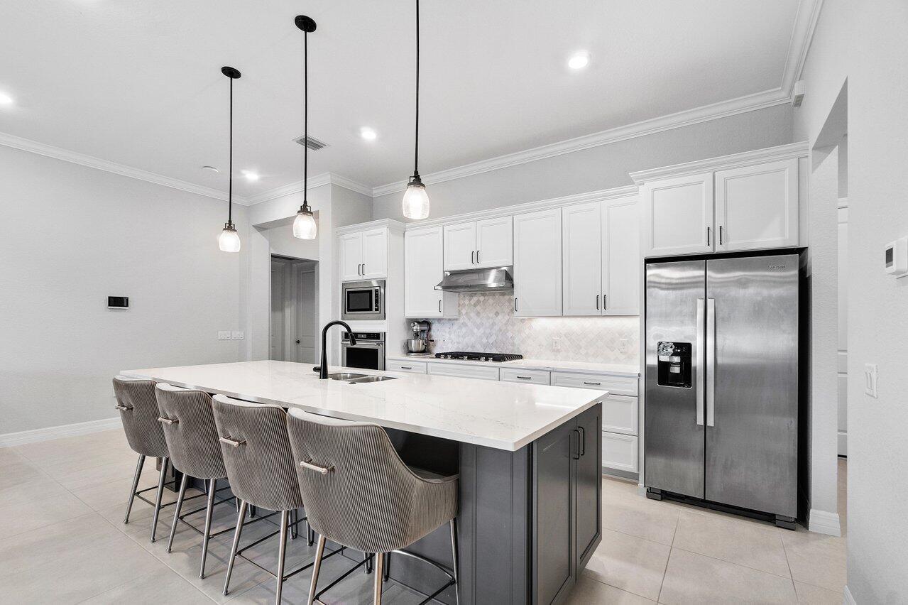 WINDSONG ESTATES - Residential