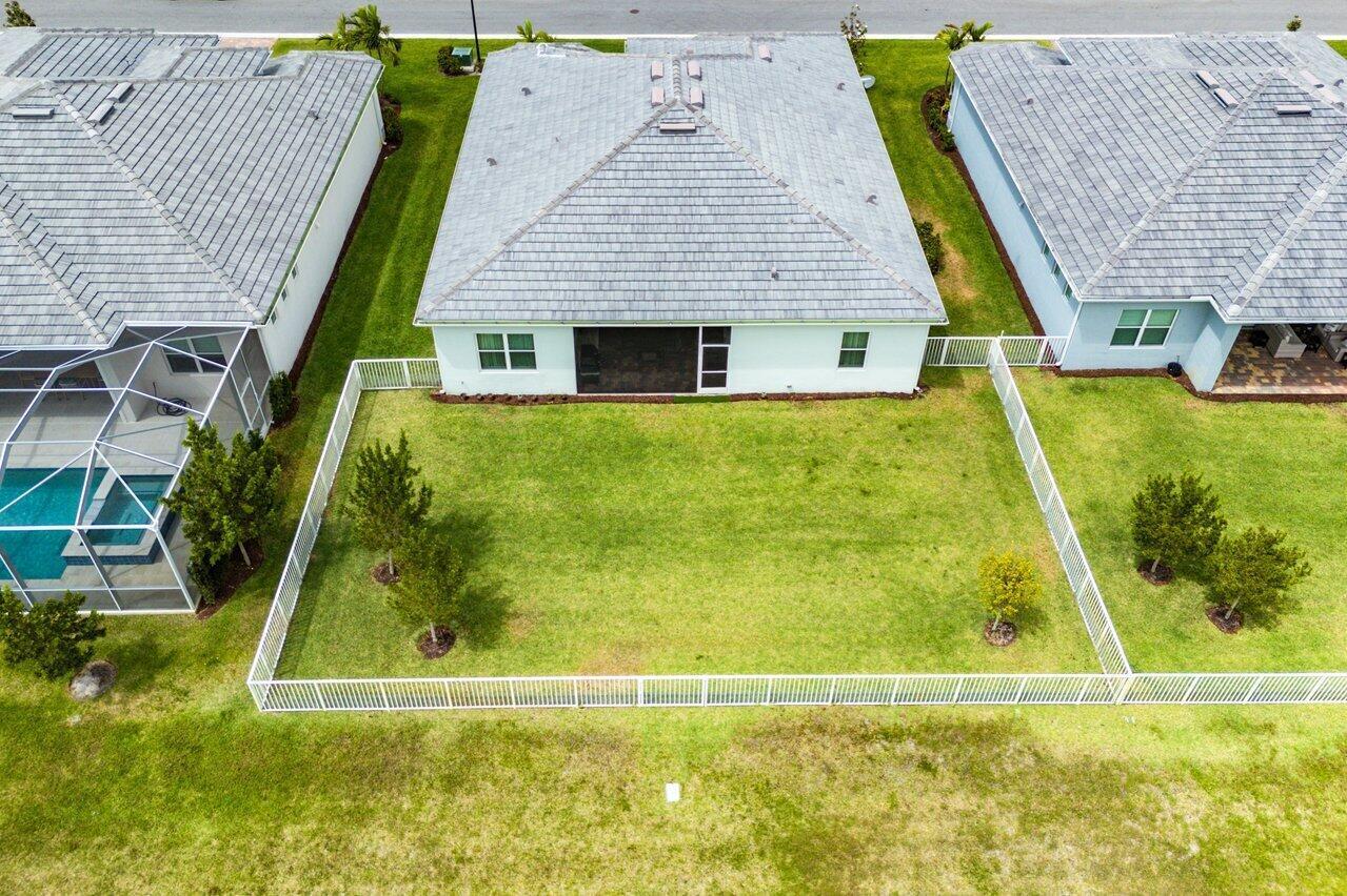 WINDSONG ESTATES - Residential