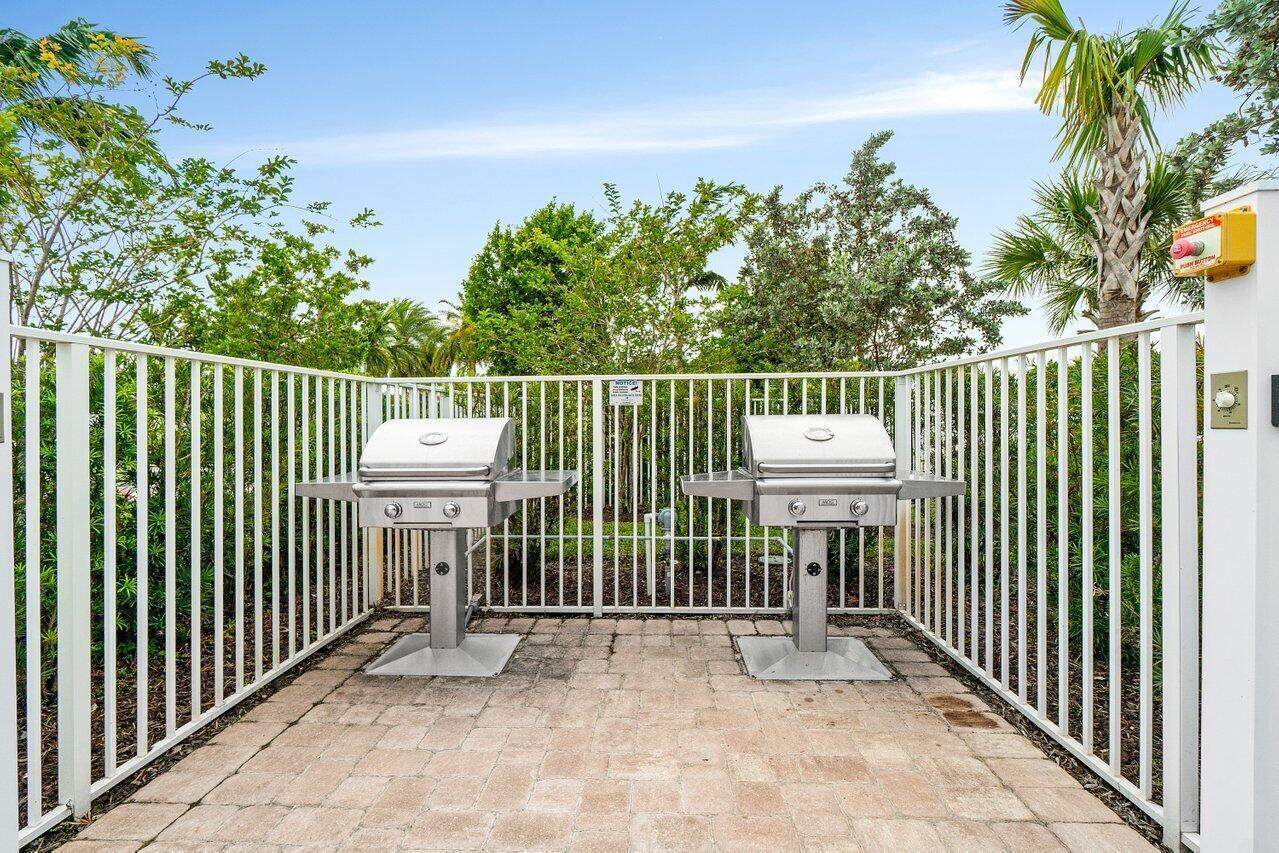 WINDSONG ESTATES - Residential