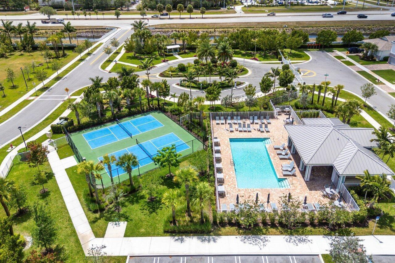 WINDSONG ESTATES - Residential