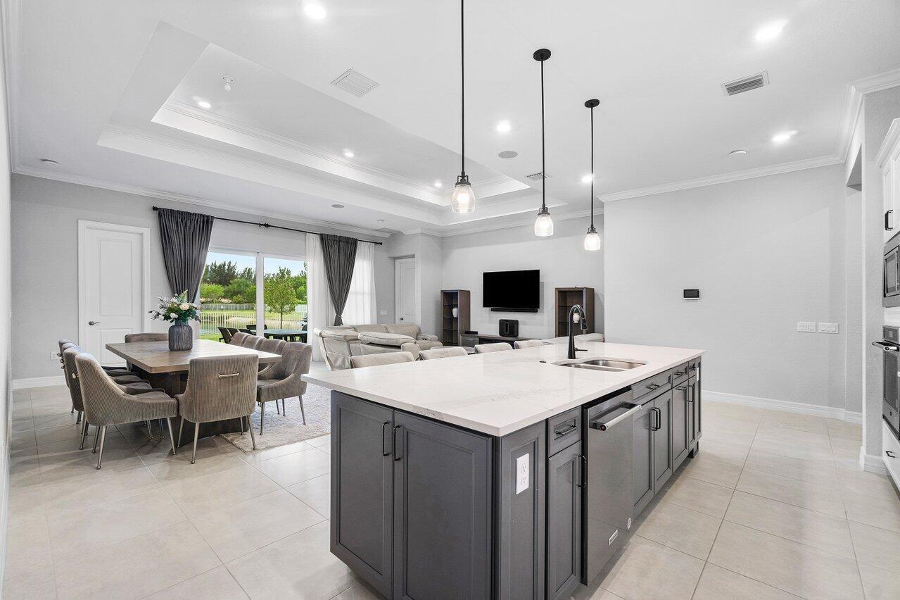 WINDSONG ESTATES - Residential