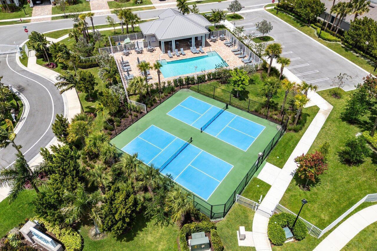 WINDSONG ESTATES - Residential