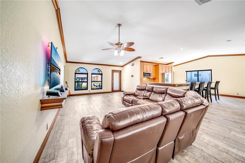 PARKWOOD V 140-6 B - Residential