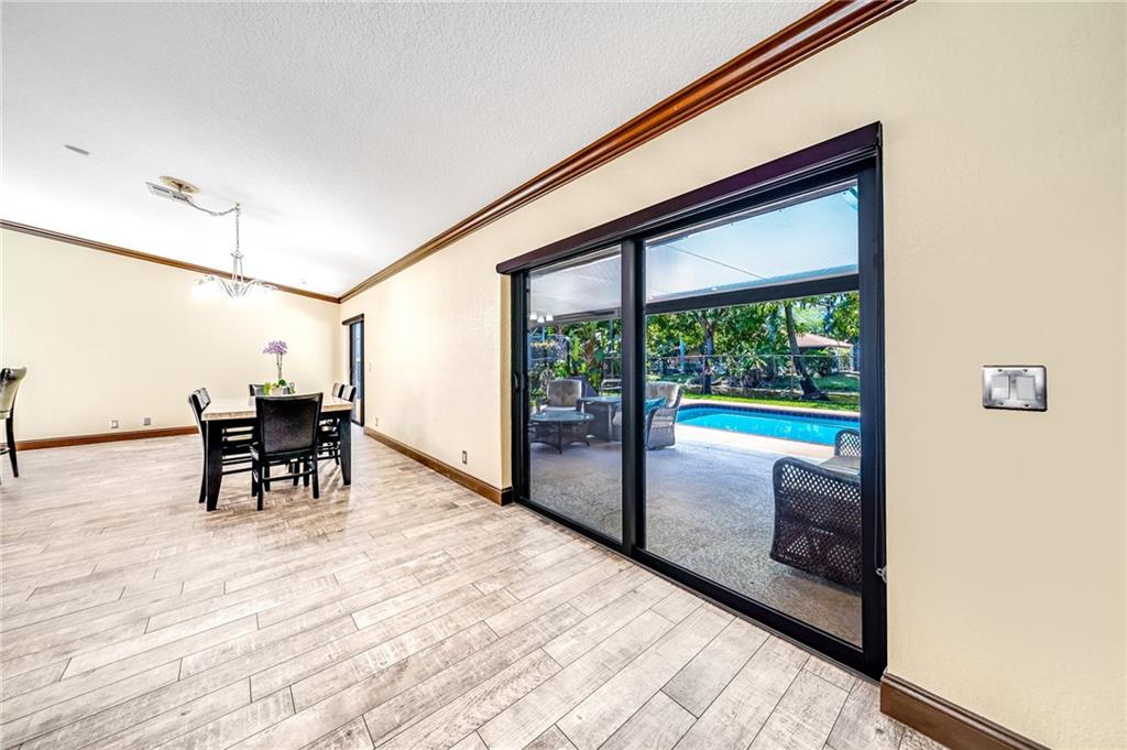 PARKWOOD V 140-6 B - Residential