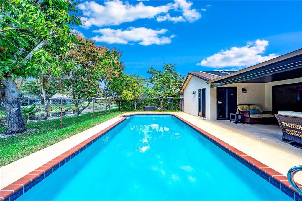 PARKWOOD V 140-6 B - Residential