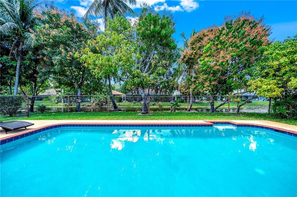 PARKWOOD V 140-6 B - Residential