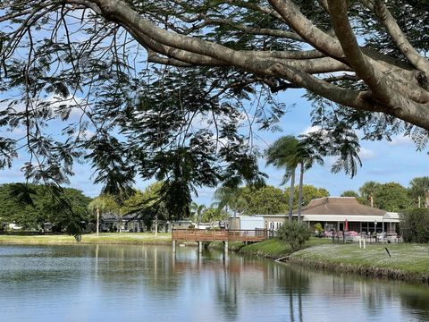 FLORIDA HOUSES FROM 100000 680 High Point Boulevard N C Delray Beach FL 33445