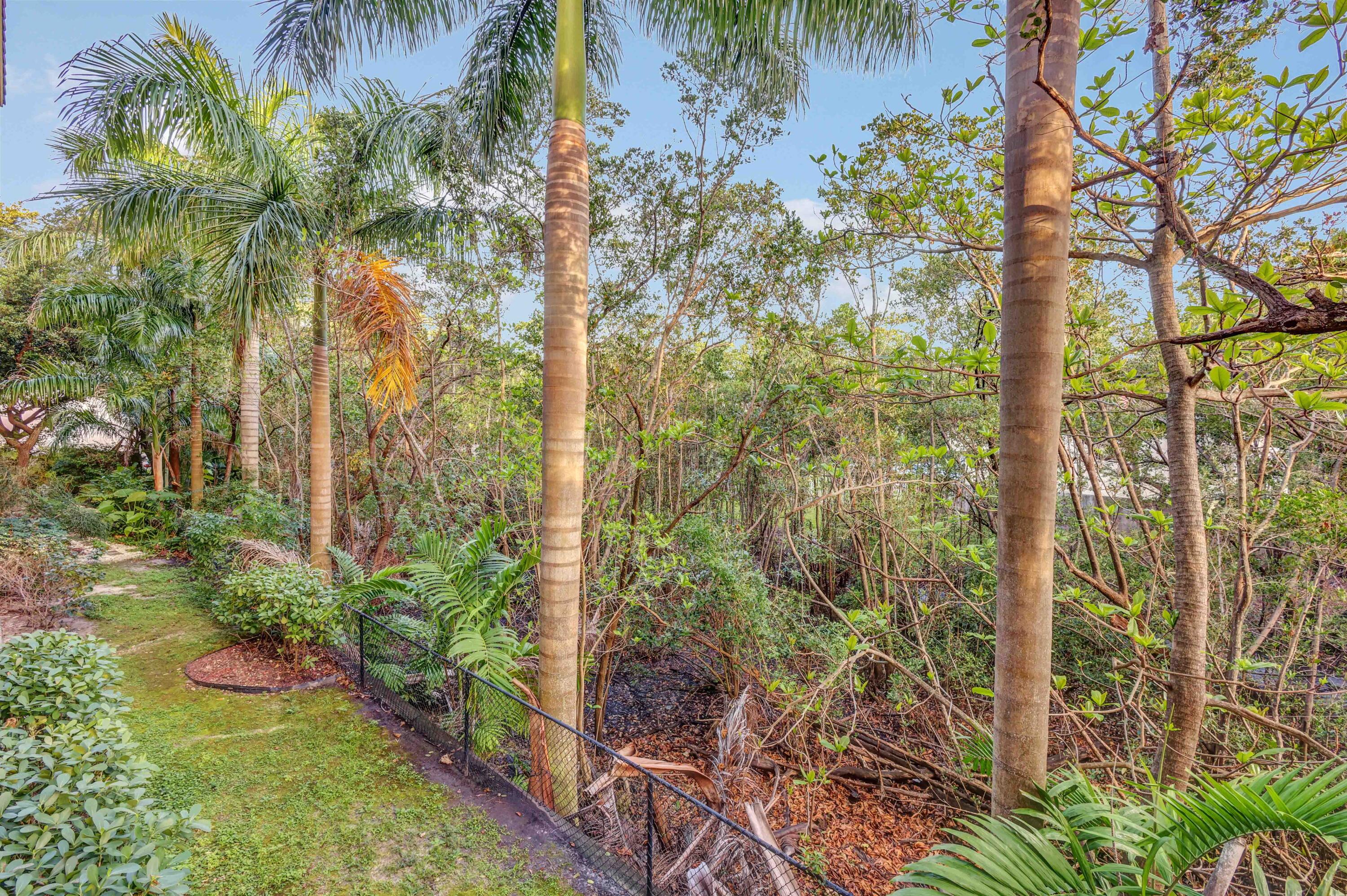 SHERIDAN BEACH CLUB CONDOMINIUM - Residential Lease