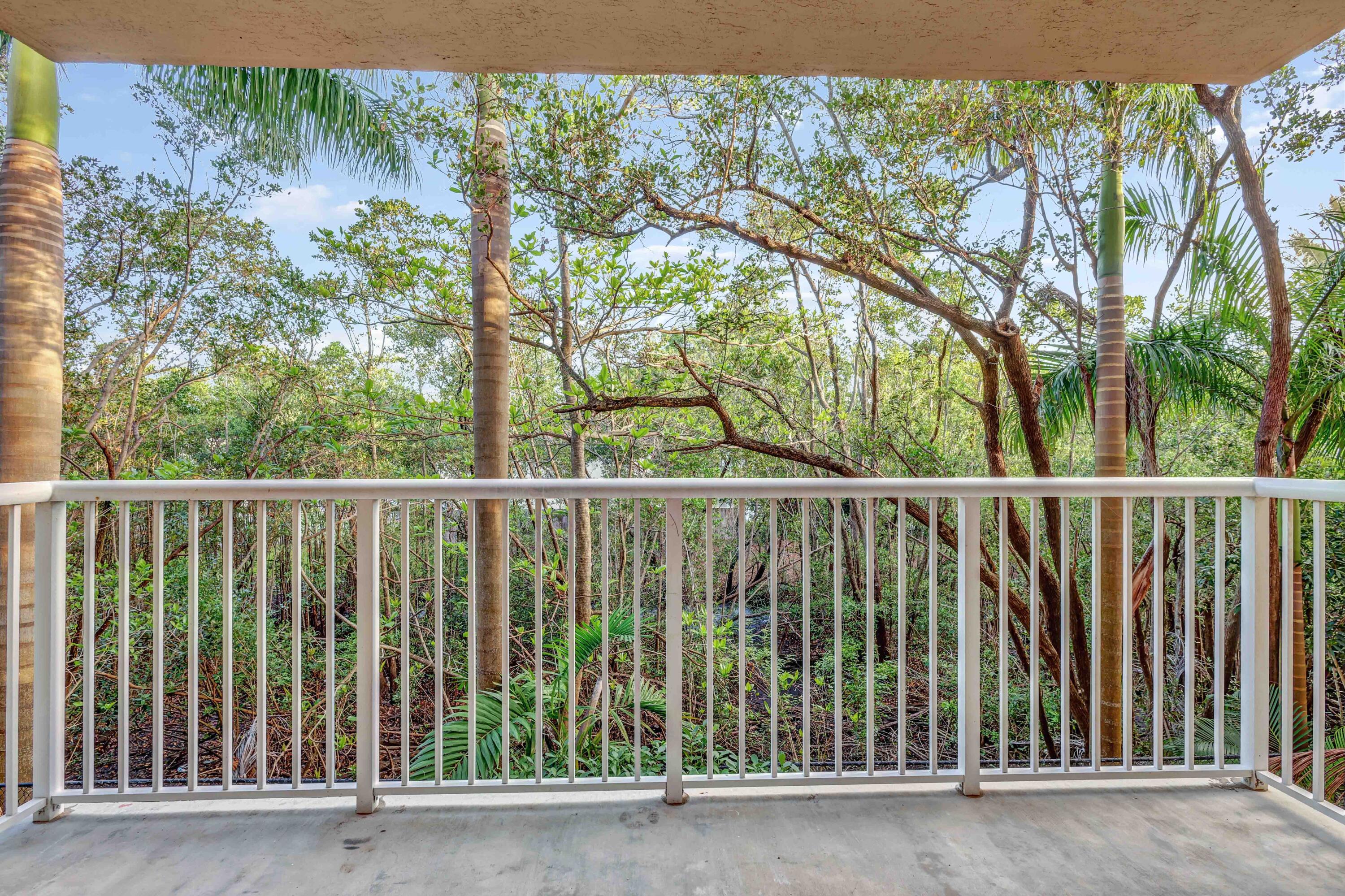 SHERIDAN BEACH CLUB CONDOMINIUM - Residential Lease