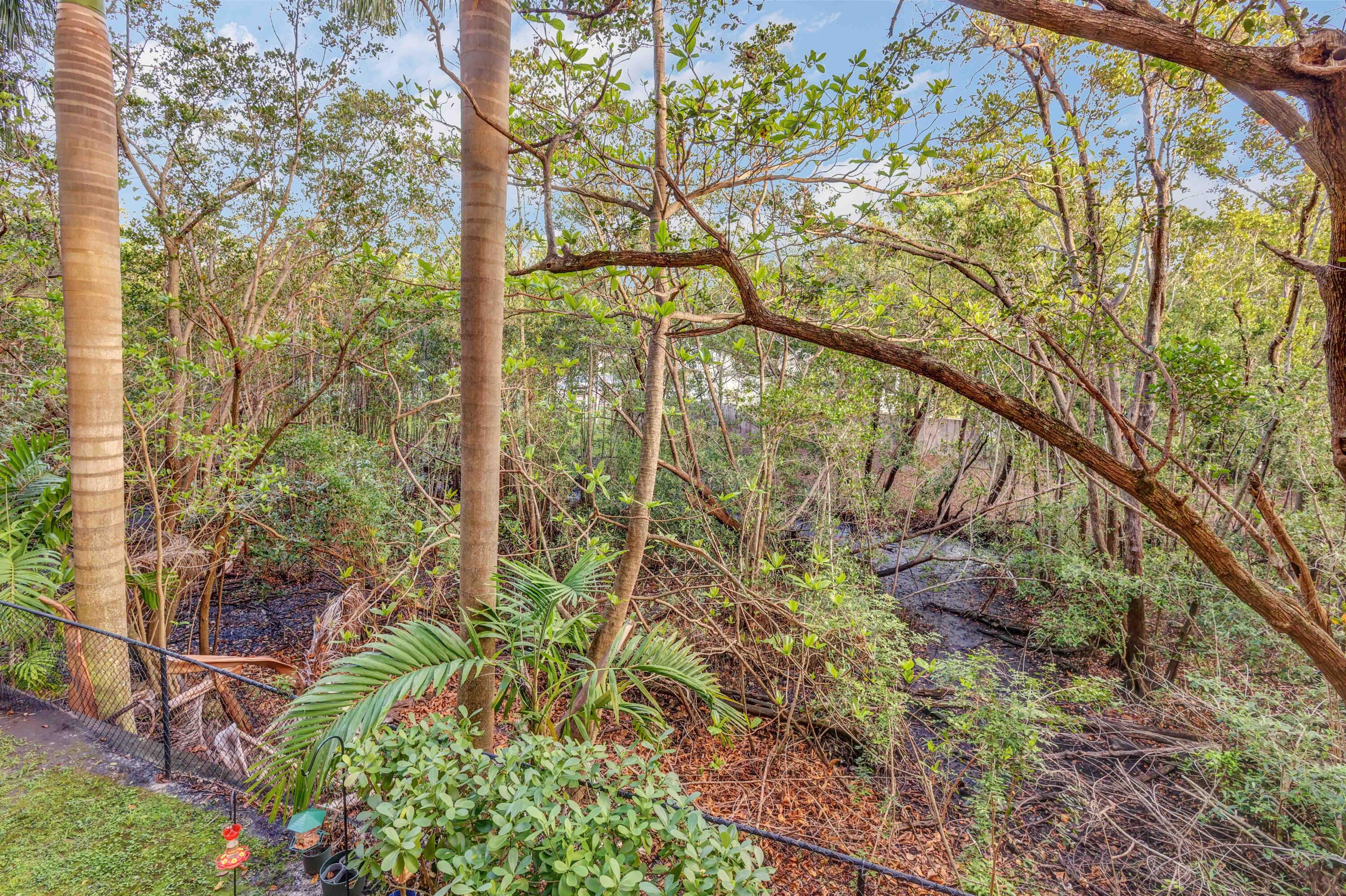 SHERIDAN BEACH CLUB CONDOMINIUM - Residential Lease