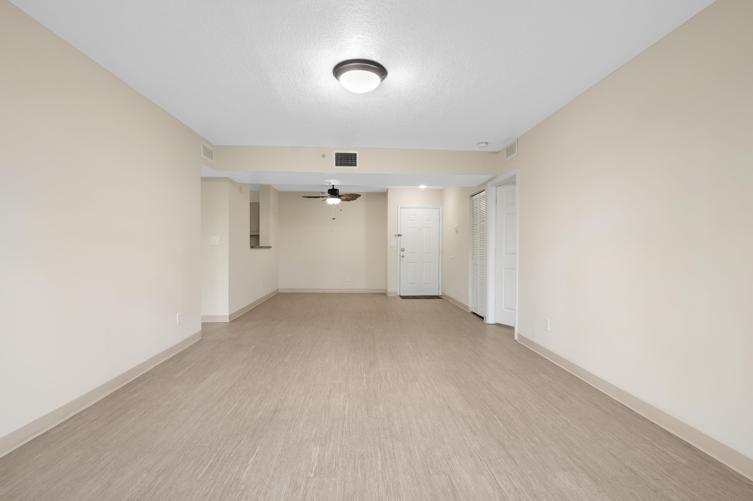 SHERIDAN BEACH CLUB CONDOMINIUM - Residential Lease