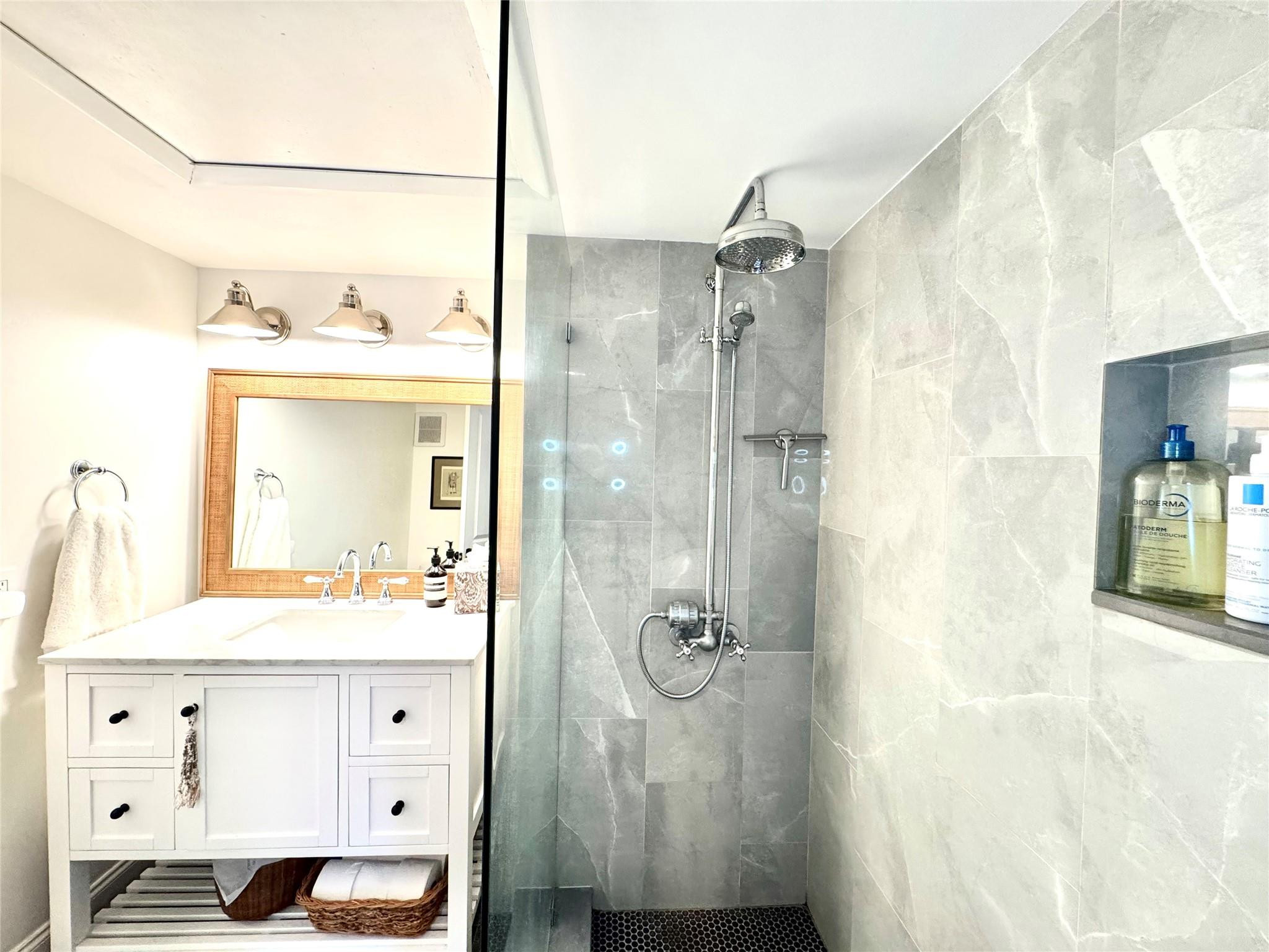 MANOR GROVE VILLAGE ONE - Residential