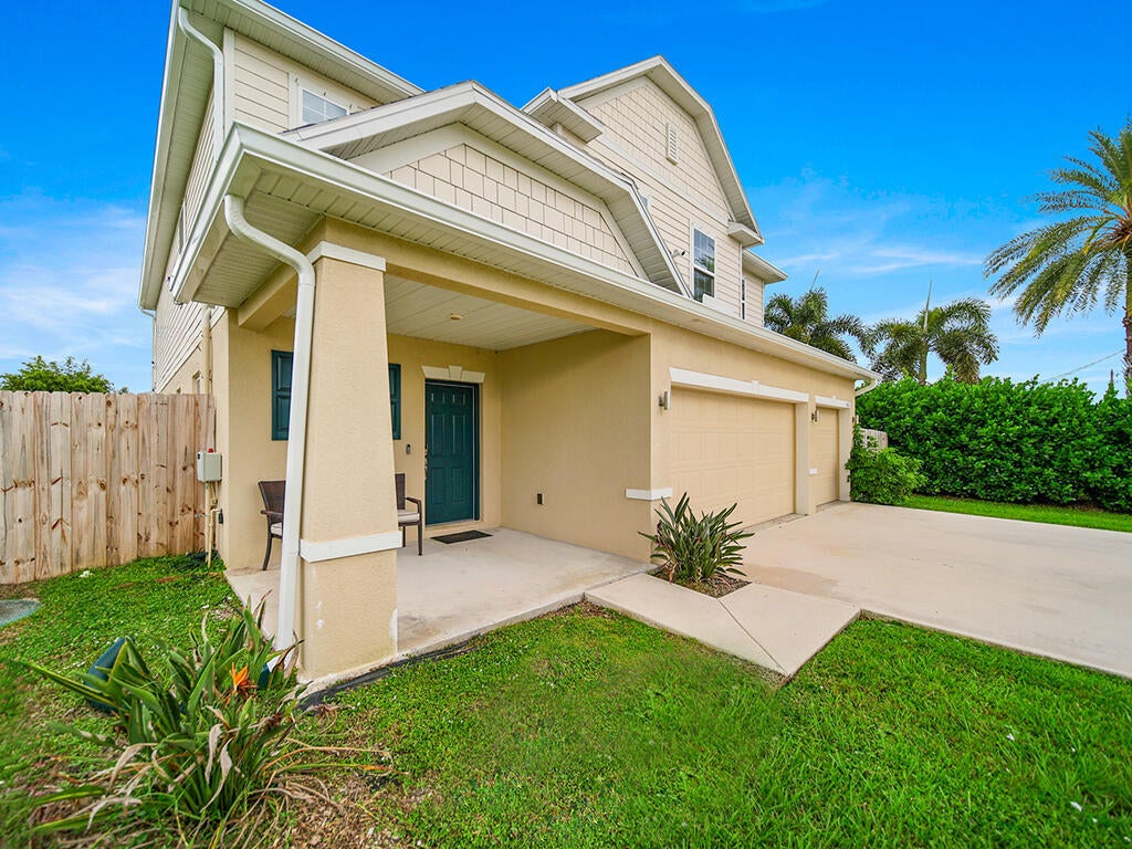 Photo of 4662 SW Bradbury Street, Port Saint Lucie, FL 34953 (MLS # B26054232)