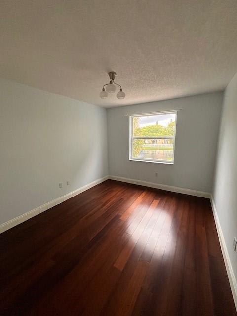 Towngate 156-11 B - Residential Lease