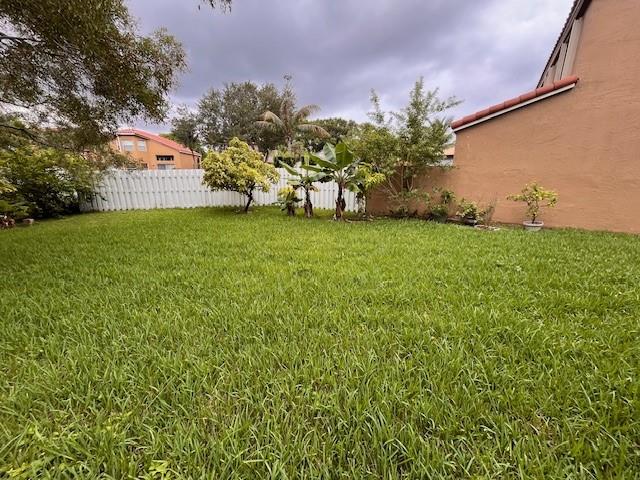 Towngate 156-11 B - Residential Lease