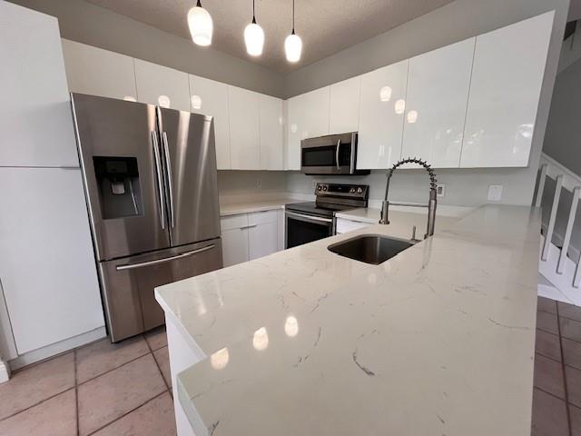 Towngate 156-11 B - Residential Lease