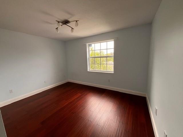 Towngate 156-11 B - Residential Lease