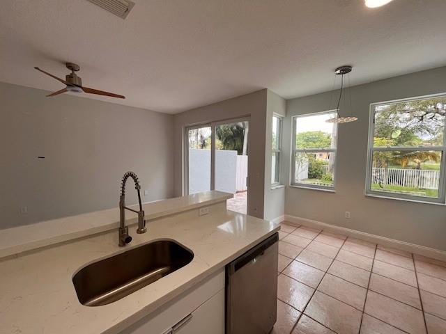Towngate 156-11 B - Residential Lease