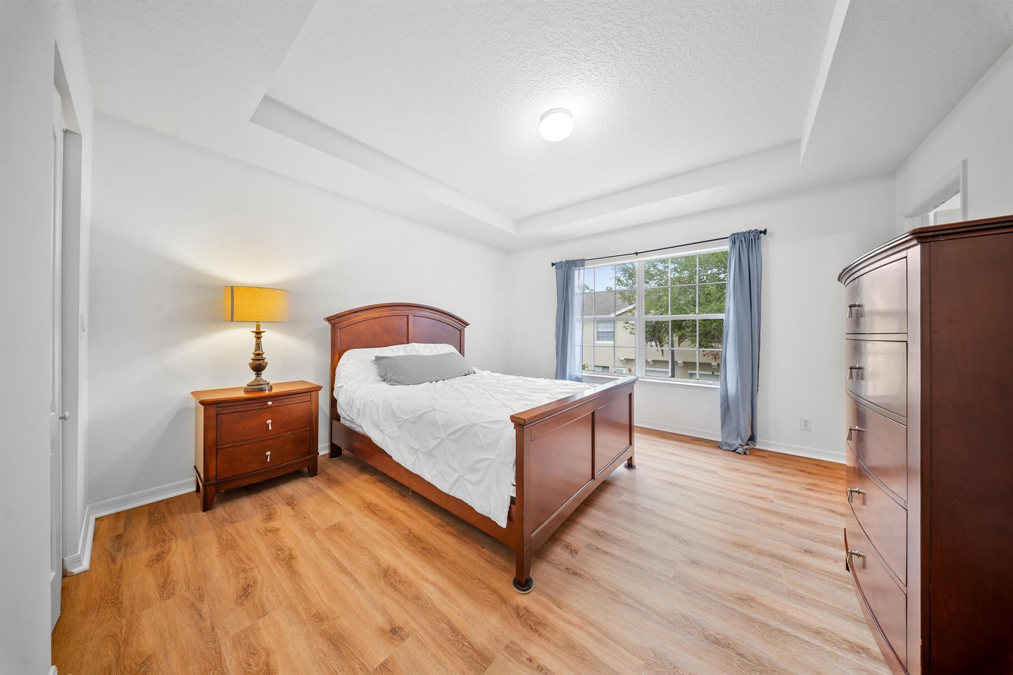 EAST LAKE VILLAGE NO 3 - Residential Lease