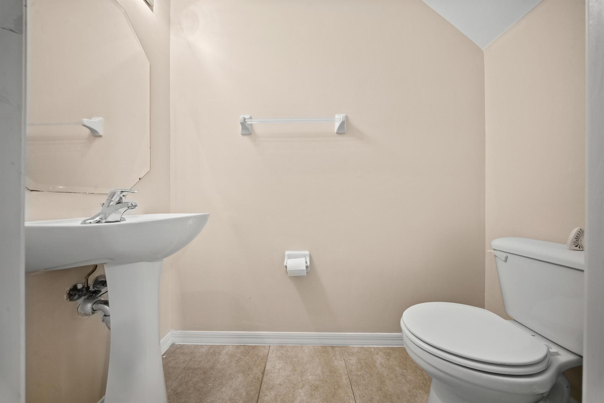 EAST LAKE VILLAGE NO 3 - Residential Lease