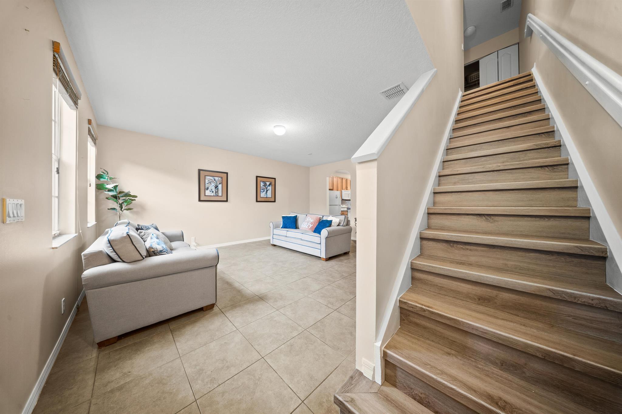 EAST LAKE VILLAGE NO 3 - Residential Lease