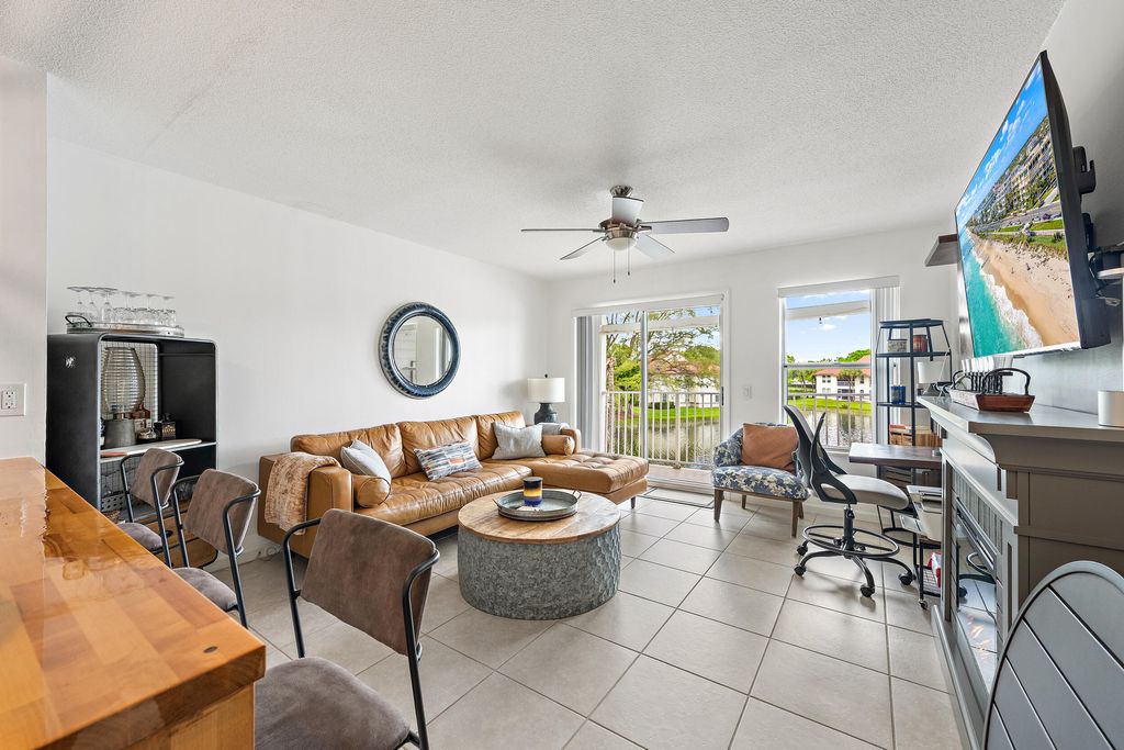 Photo of 261 Cypress Point Drive, Palm Beach Gardens, FL 33418 (MLS # B26030267)