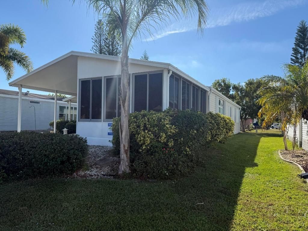 Photo of 6615 Spanish Lakes Boulevard, Fort Pierce, FL 34951 (MLS # R11145473)