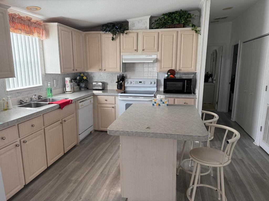 Spanish Lakes Fairways - Residential