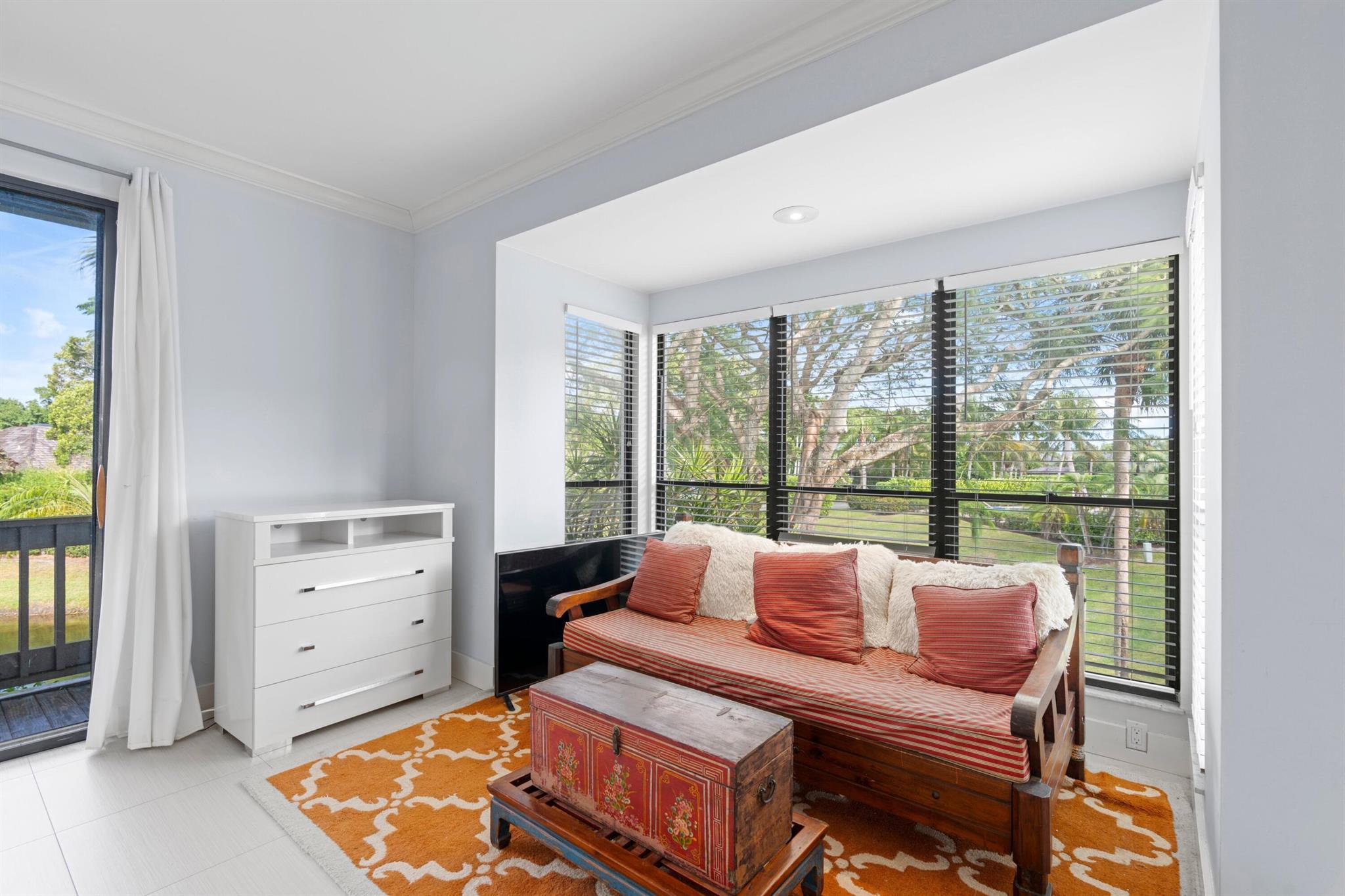 PEBBLEWOOD CONDO - Residential