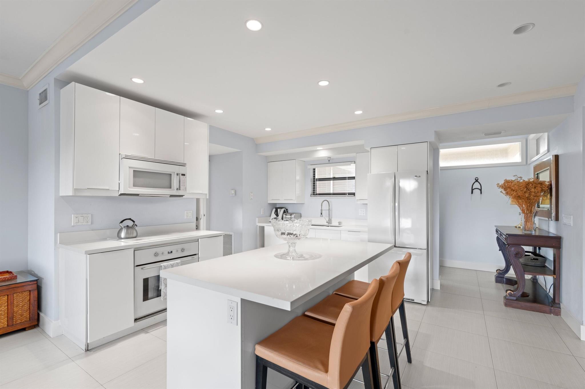 11830 Pebblewood Drive 202