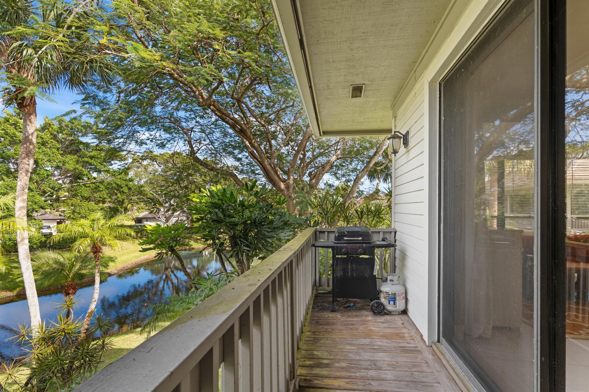 PEBBLEWOOD CONDO - Residential