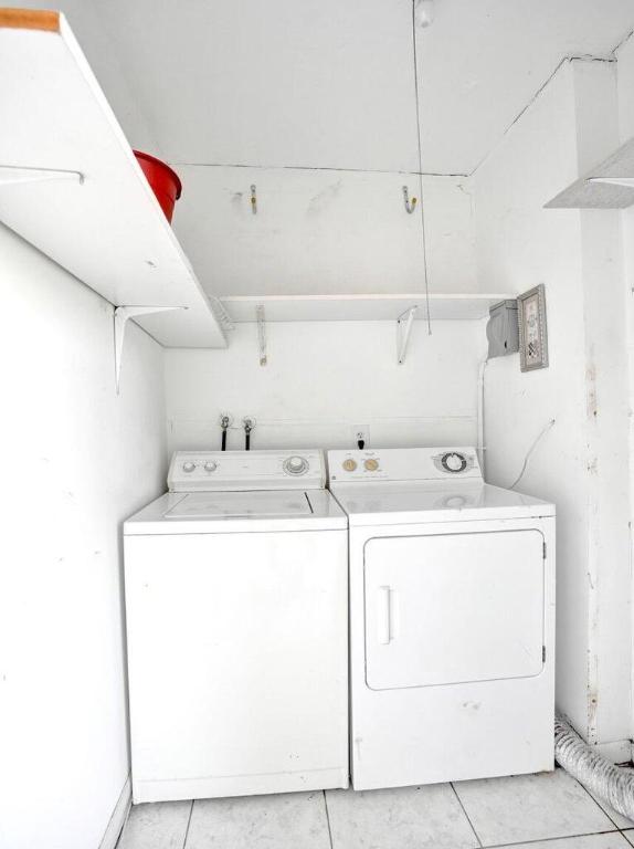 KINGS POINT BURGUNDY CONDOS - Residential