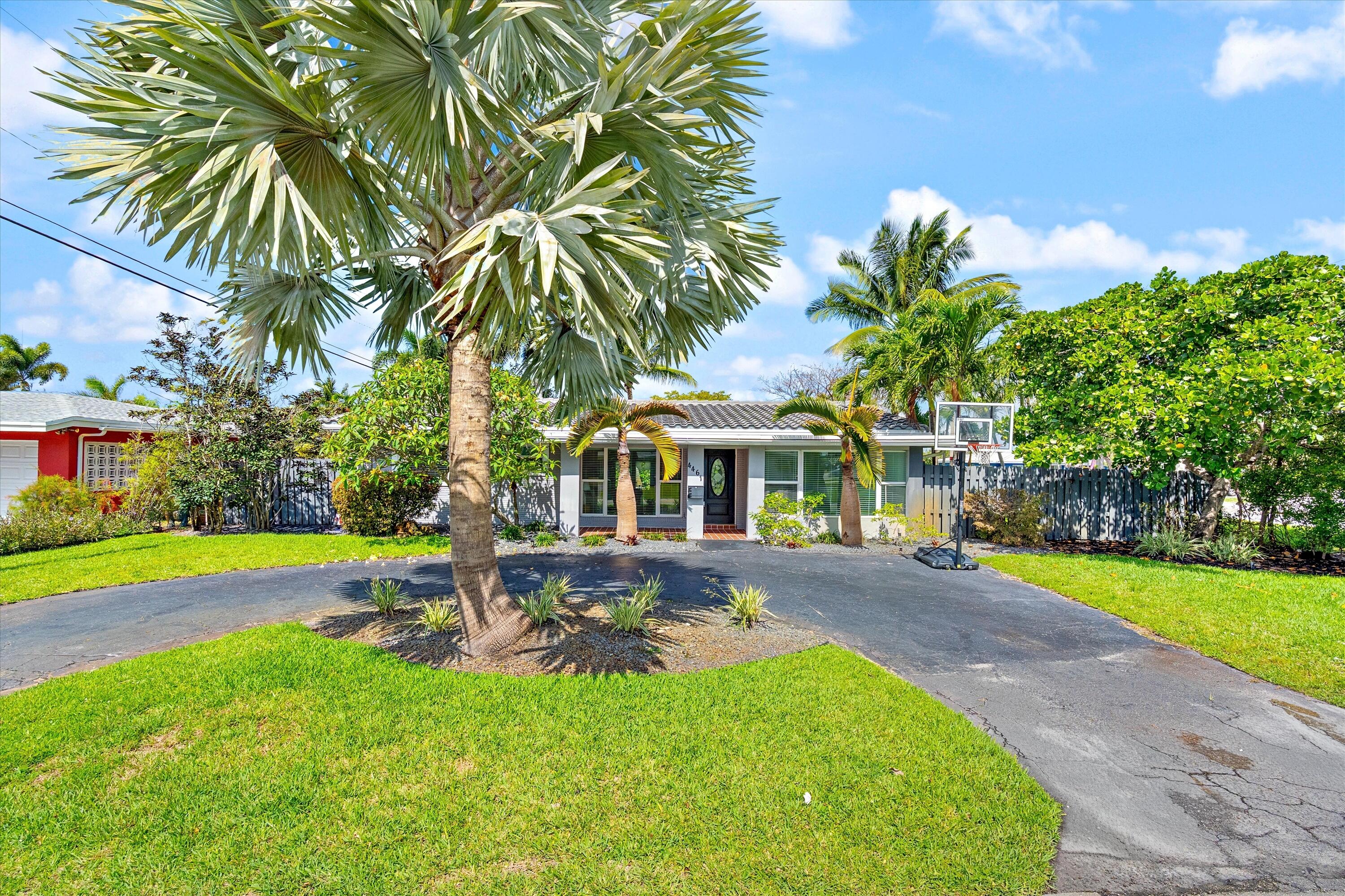 CORAL HEIGHTS SEC ONE - Residential